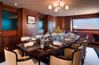 Sailing yacht TIARA -  Formal Dining